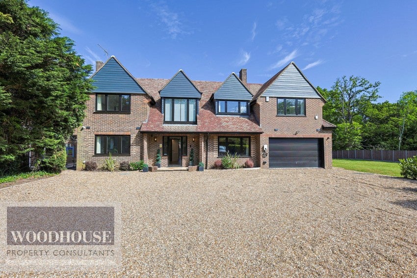 House Camlet Way in Greater London