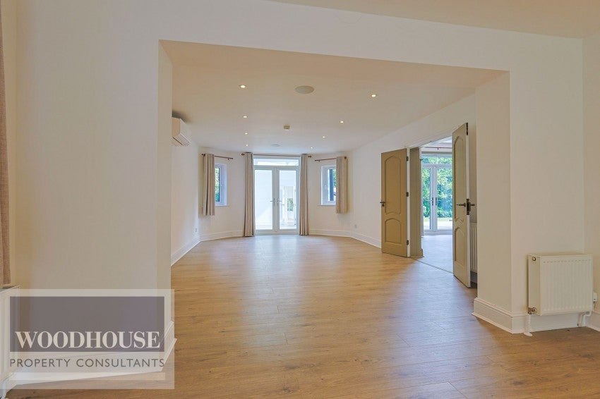 House Camlet Way in Greater London