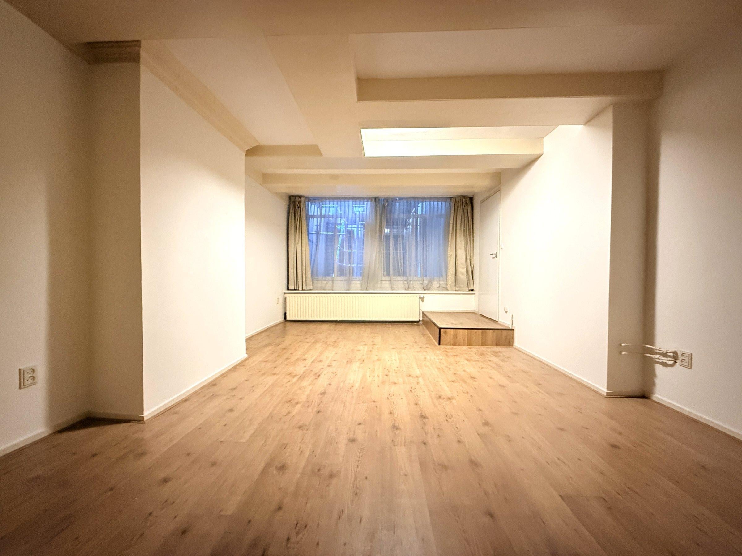 Woning te huur: Singel, Amsterdam