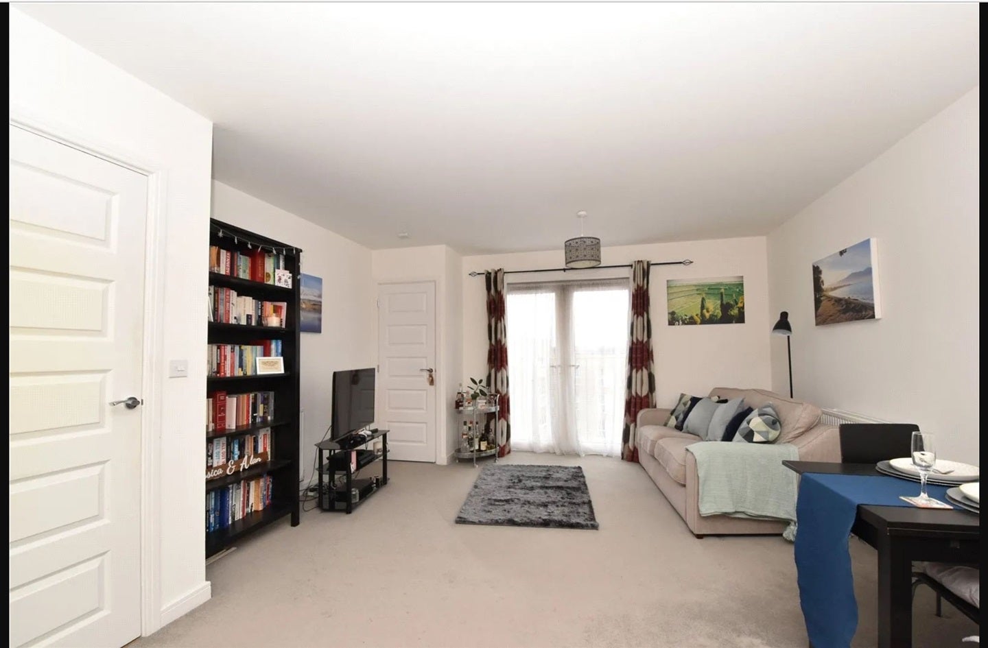 Flat Foster Drive in Dartford