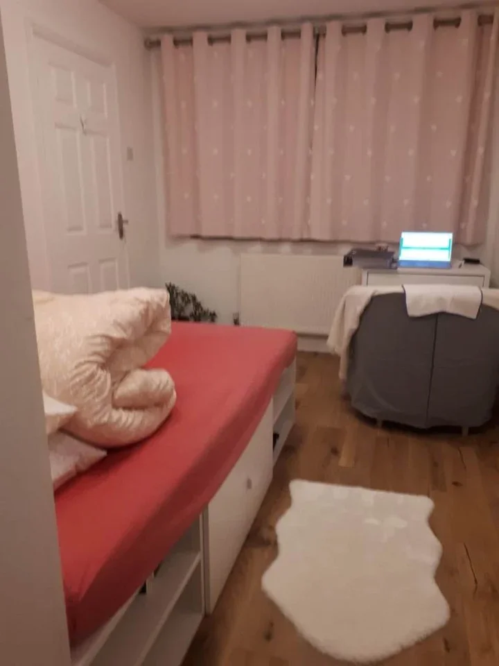 Room Elgin Road in Cheshunt