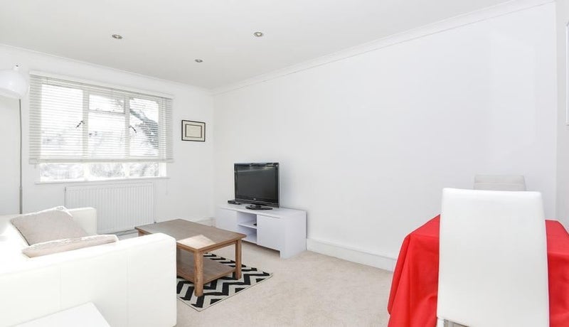 Flat Dovey Lodge in Greater London
