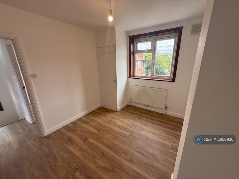 House Croxden Walk in Greater London