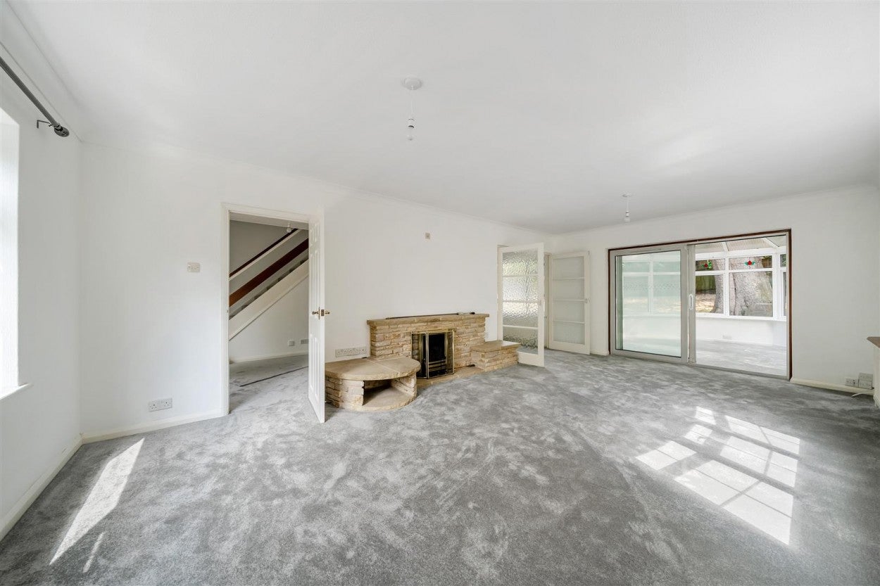 House Ardrossan Avenue in Surrey Heath