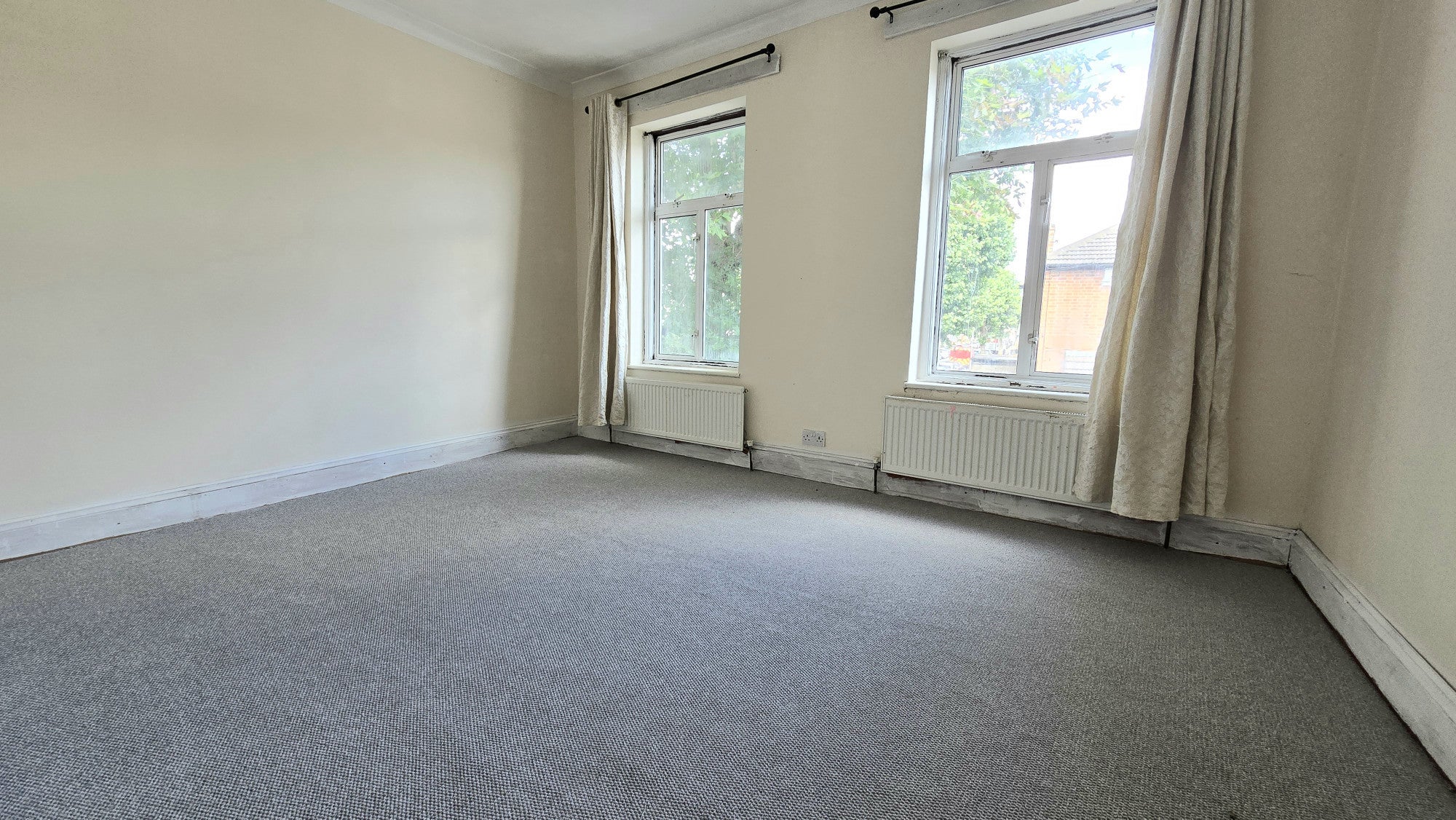 Flat Jephson Road in Greater London