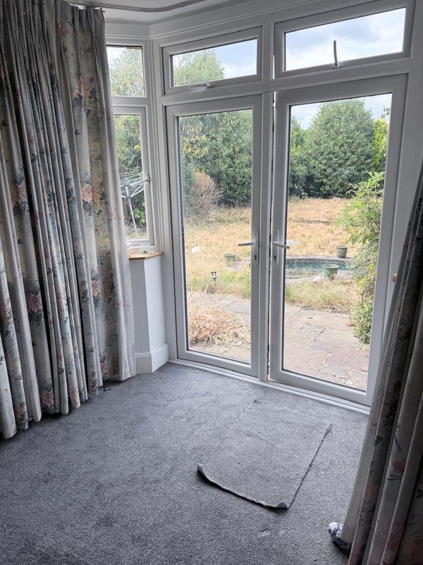 Room Eversley Way in Greater London