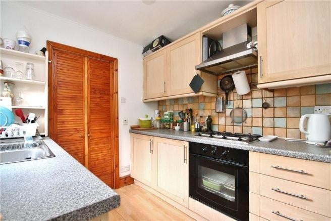 Flat George Street in Borough of Spelthorne