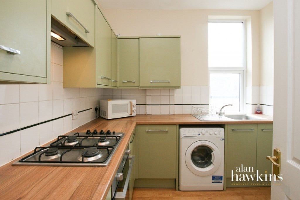 Flat Pavenhill in Purton