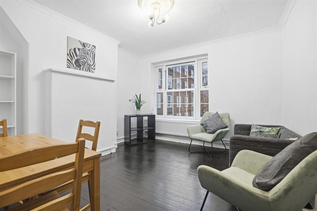 Flat Falmouth Road in Greater London