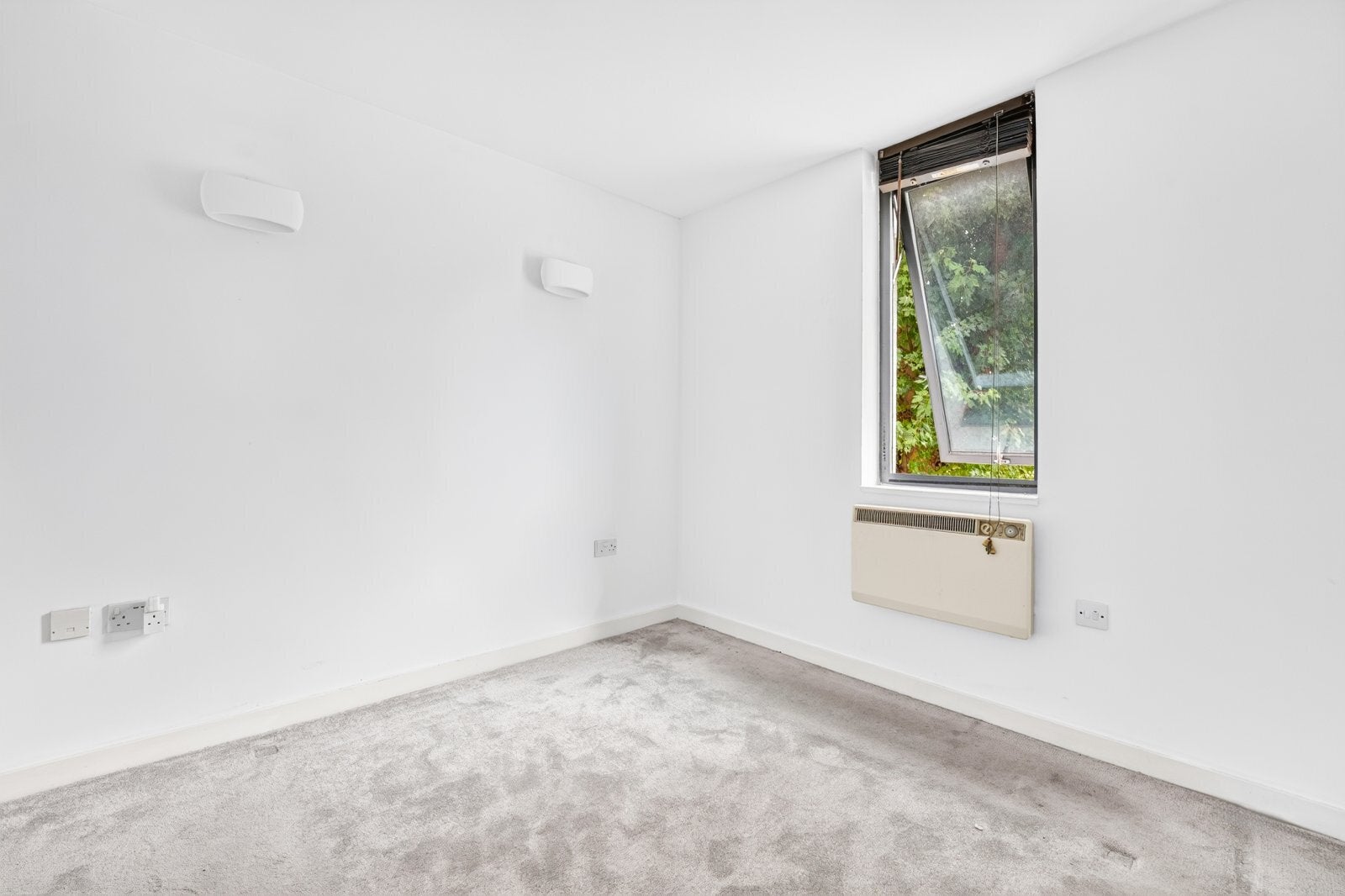 Flat Murray Grove in Greater London