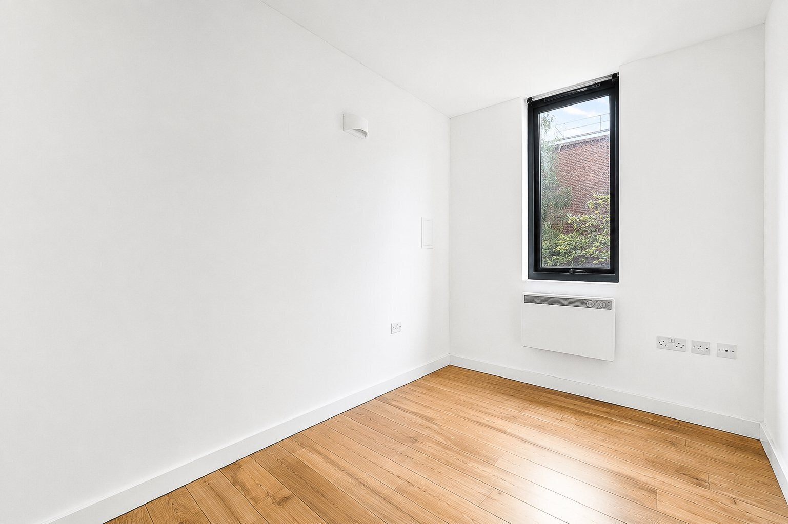 Flat Murray Grove in Greater London