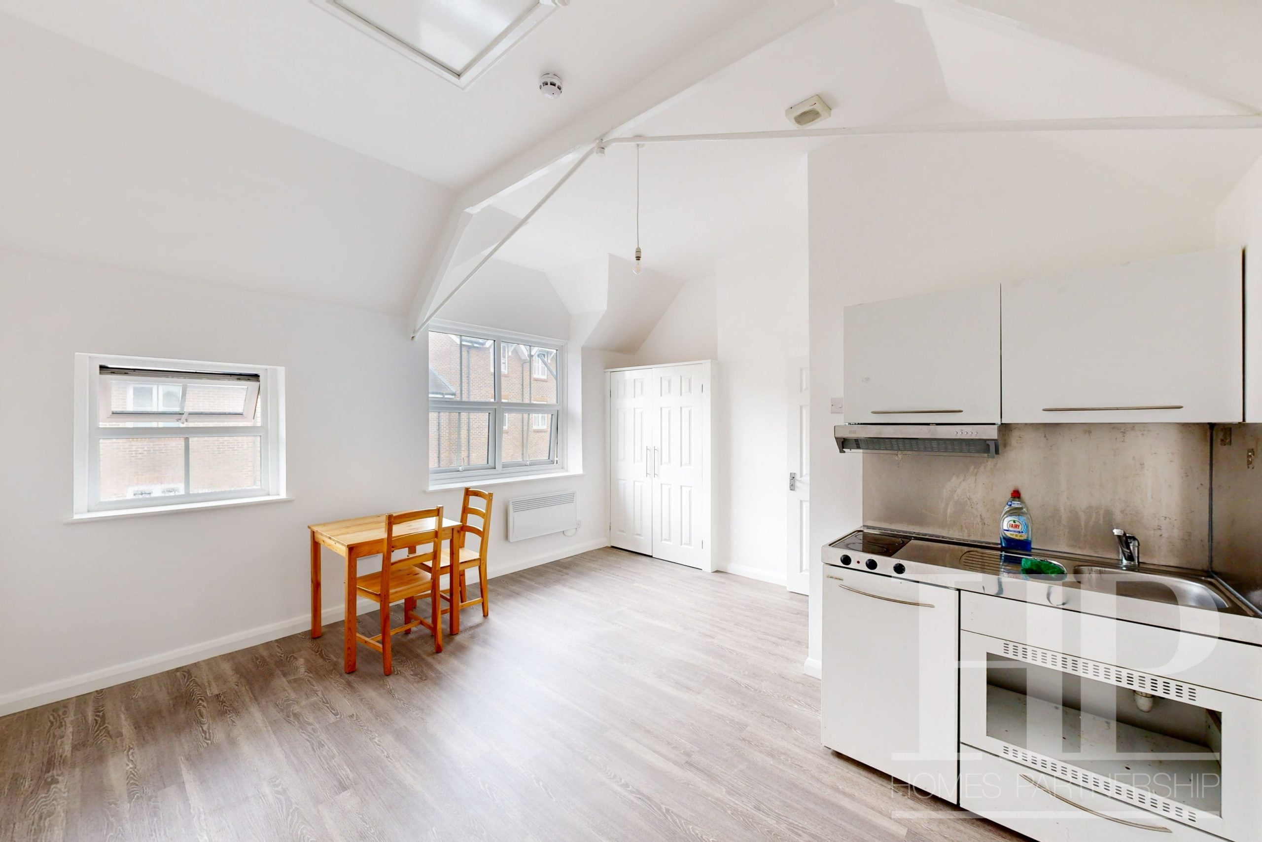 Flat Ifield Road in Crawley