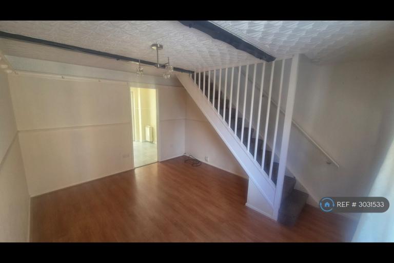 House Azalea Court in Huntingdonshire