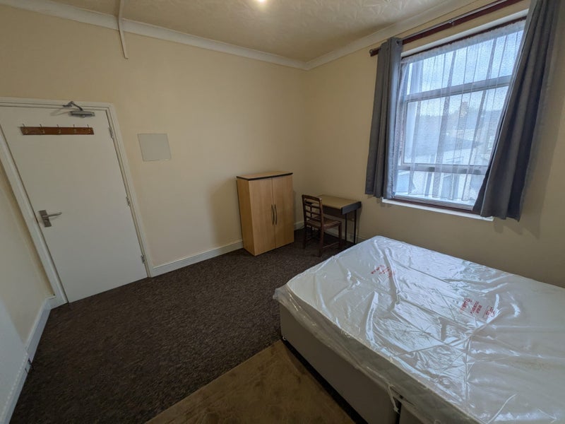 Room Dacre Road in Greater London