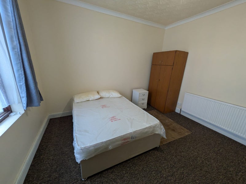 Room Dacre Road in Greater London