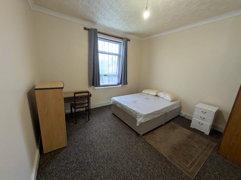 Room Dacre Road in Greater London