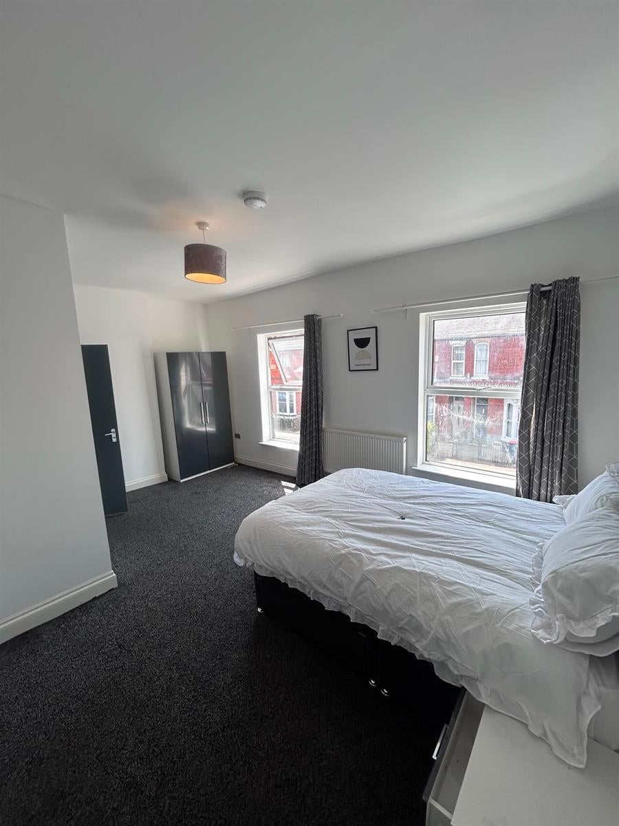 Room Tunnard Street in Boston