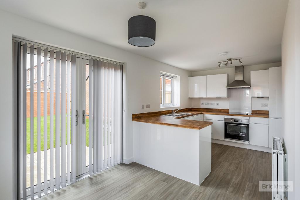 House Reynard Way in Northampton