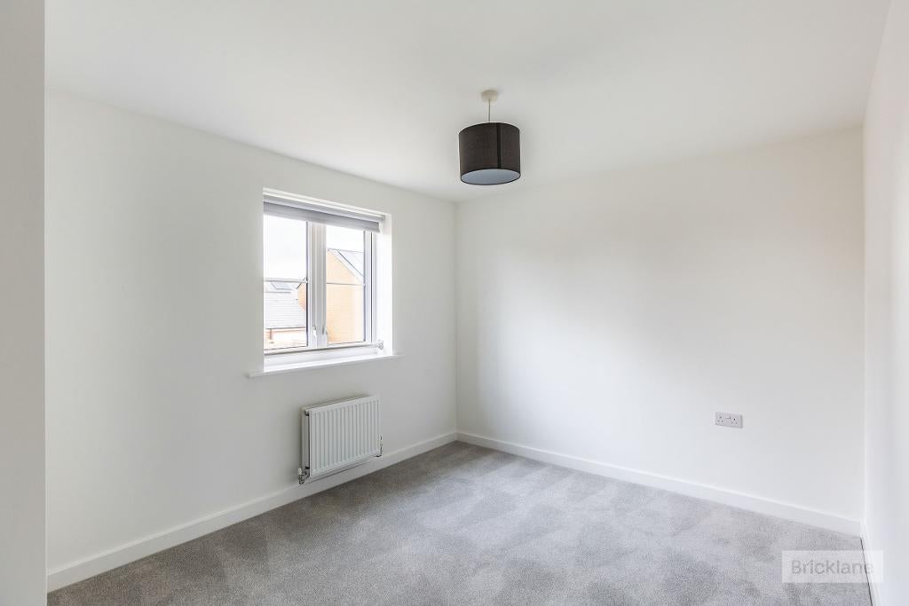 House Reynard Way in Northampton