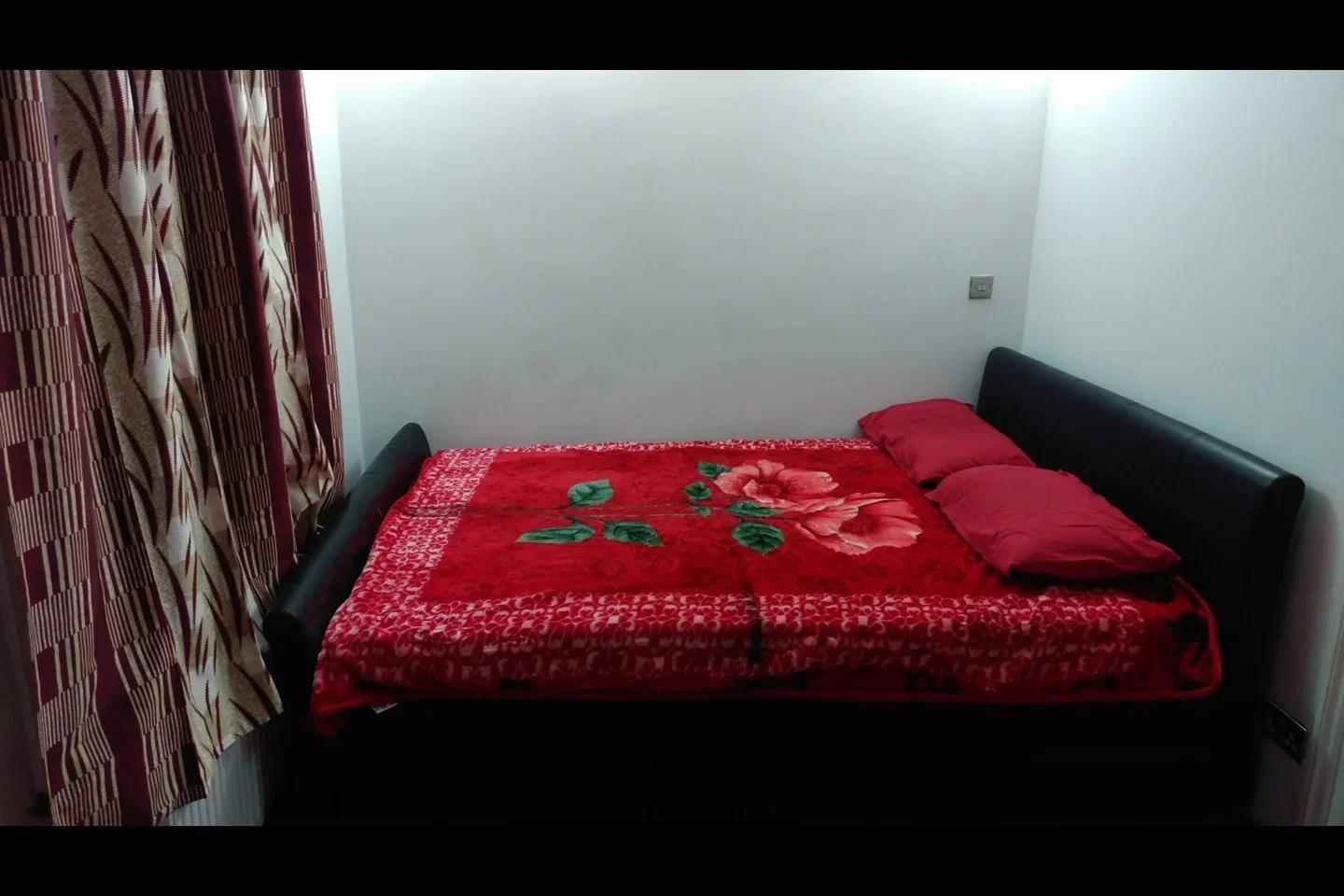 Room Spencer Road in Greater London