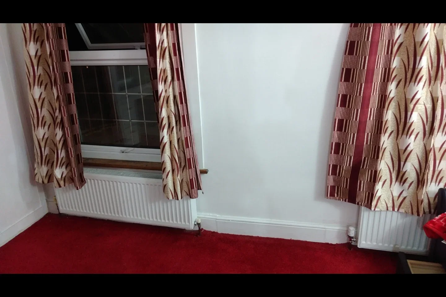 Room Spencer Road in Greater London