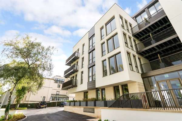 Flat Saint Georges Road in Cheltenham