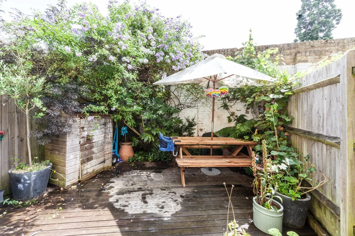 House Henry Tate Mews in Greater London