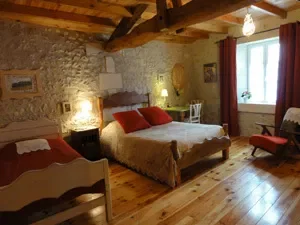 Chambre Route de la Tourbe à Verteillac