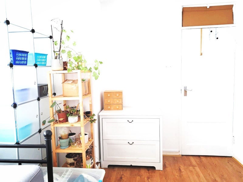 Room Westcott Road in Greater London