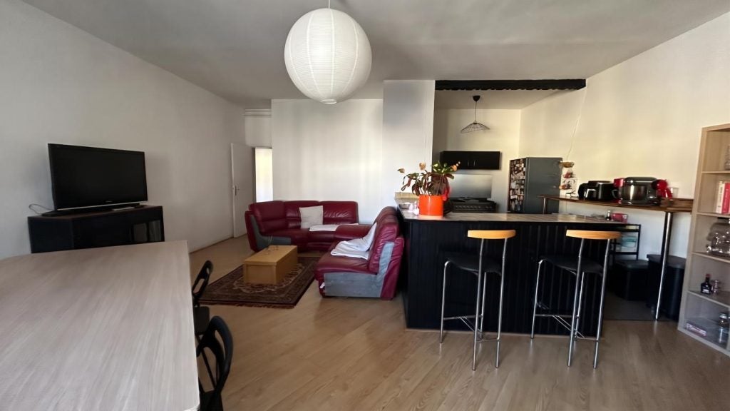 Flat Place de Valmy in Lyon