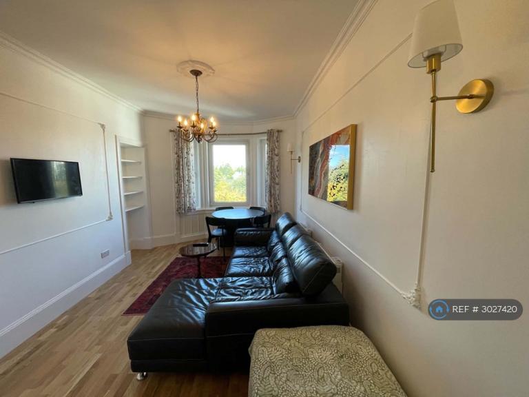 Room Plean Street in Glasgow