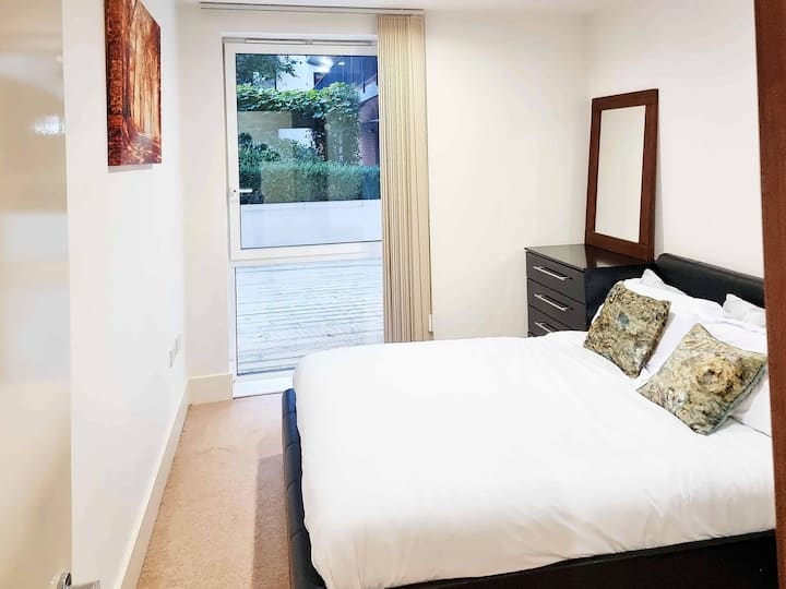 Flat Duke of Wellington Avenue in Greater London