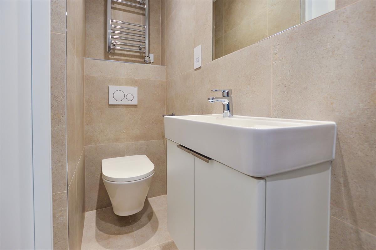 Flat Kilburn Lane in Greater London