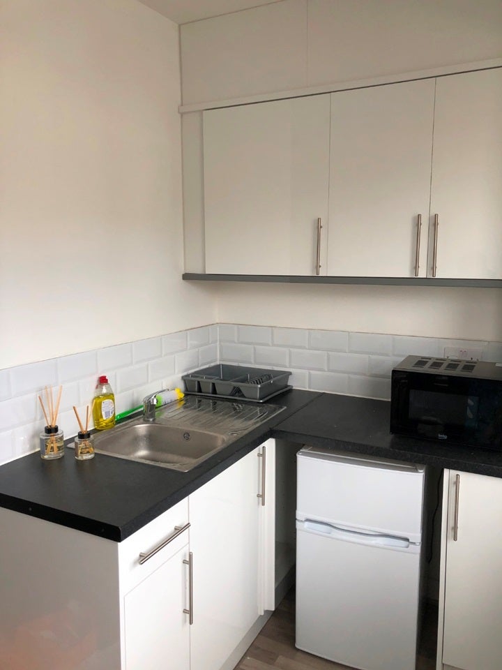 Room Gallosson Road in Greater London
