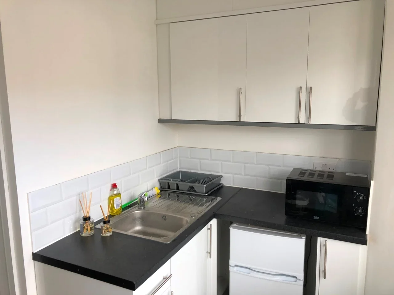 Room Gallosson Road in Greater London