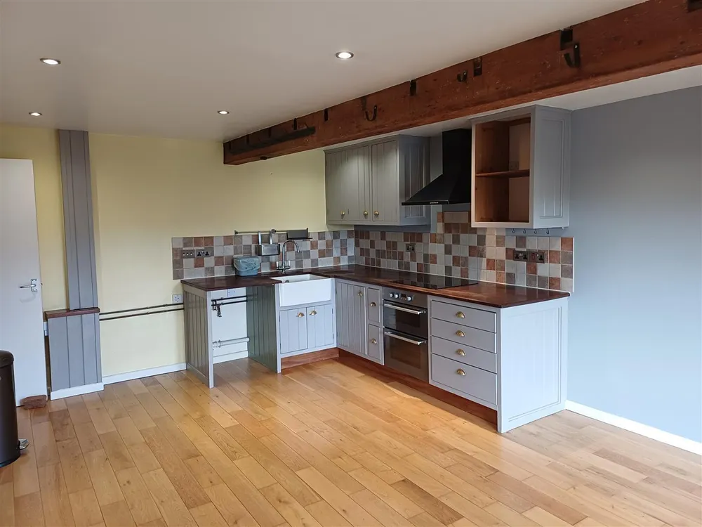Flat Harts Row in Mid Devon