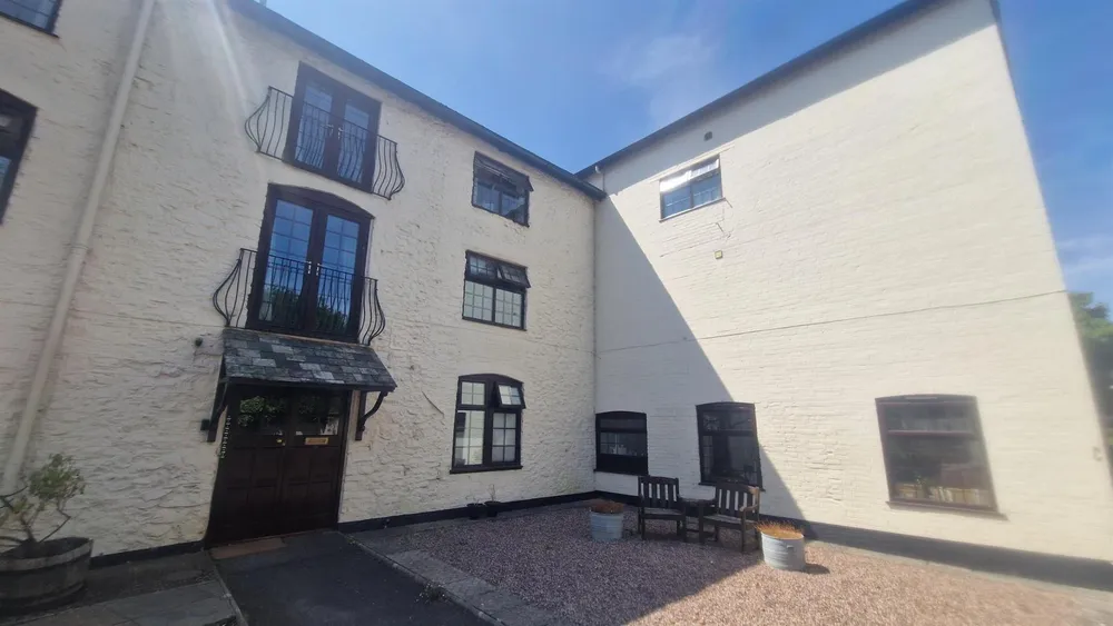 Flat Harts Row in Mid Devon