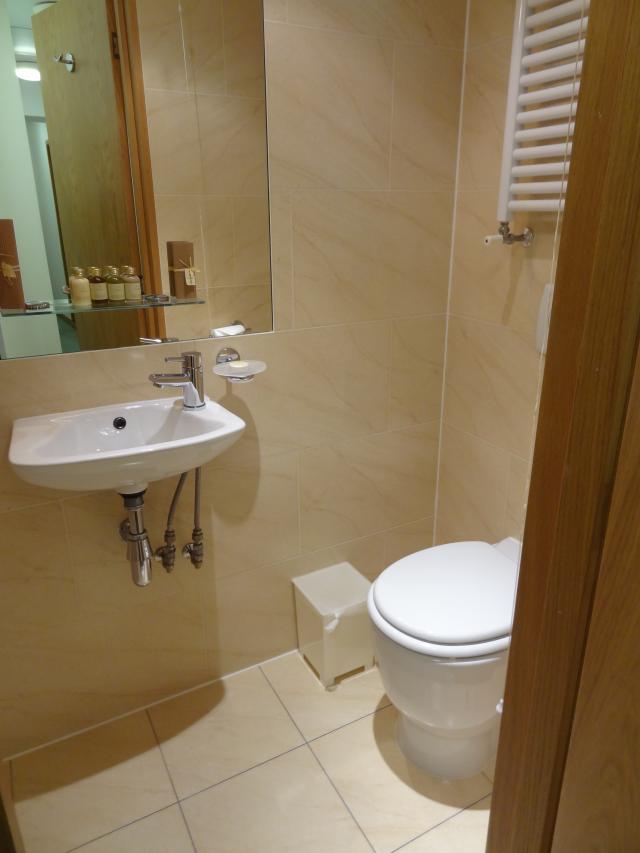 Flat Cartwright Gardens in Greater London