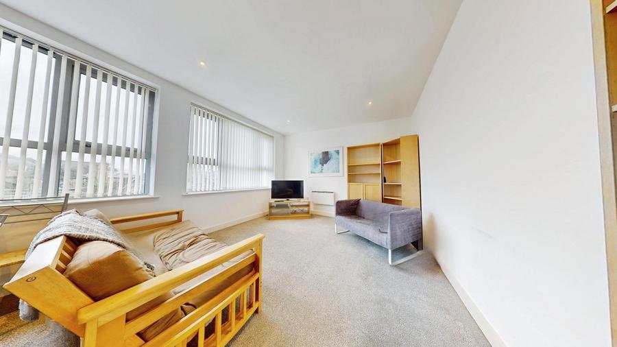 Flat Mount Stuart Square in Cardiff