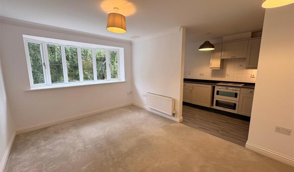 Flat Greystones Drive in Darlington
