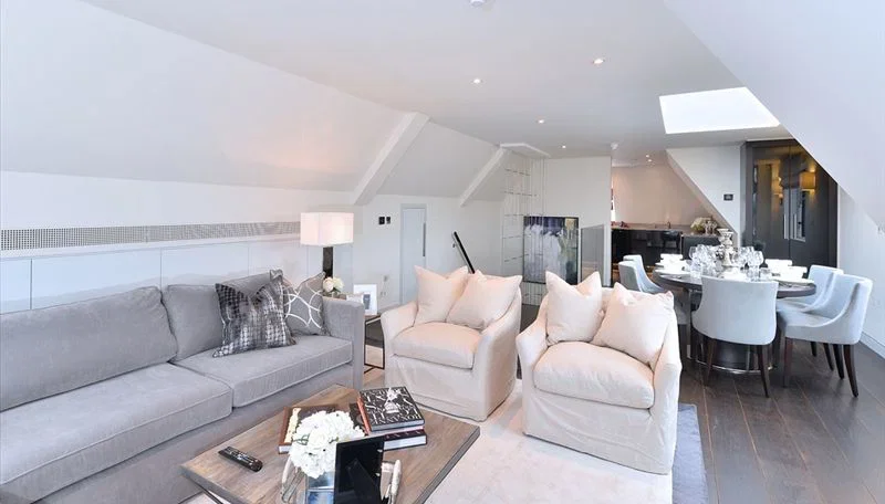 Flat Duke Street in City of Westminster
