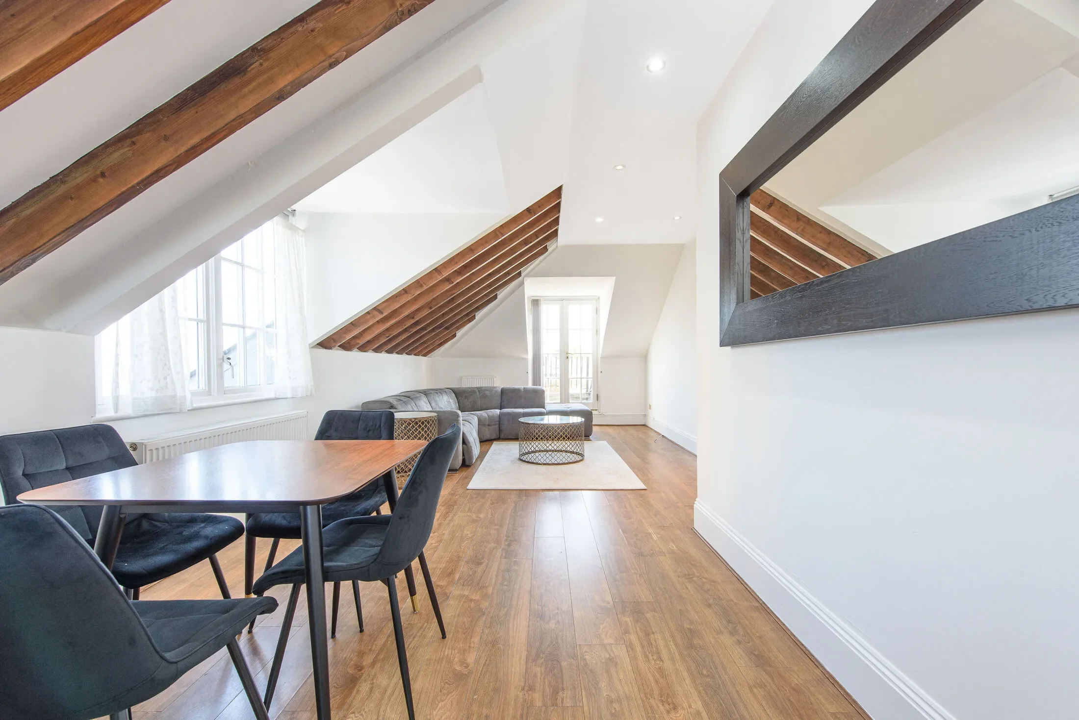 Flat Royal Drive in Greater London