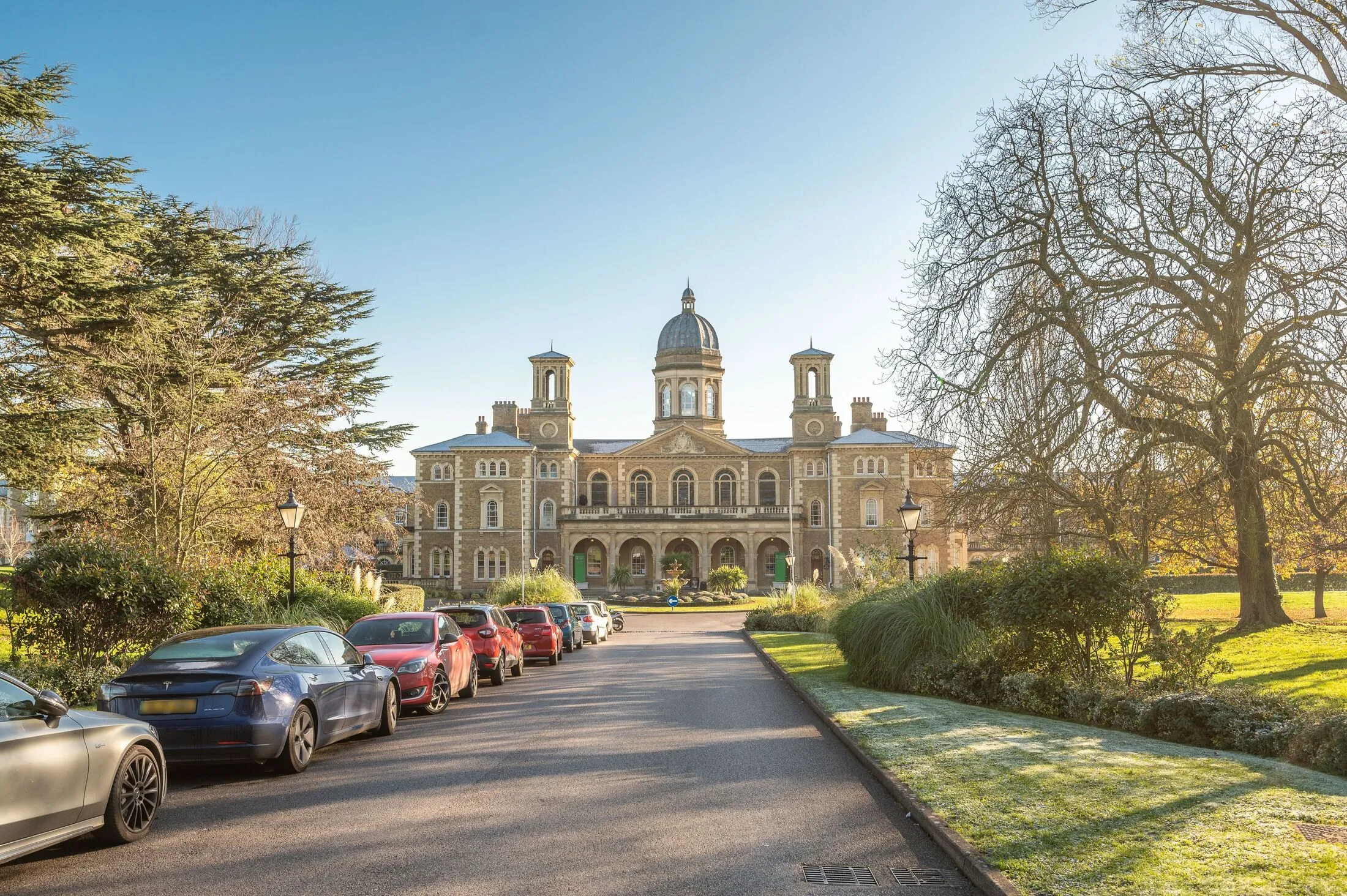Flat Royal Drive in Greater London