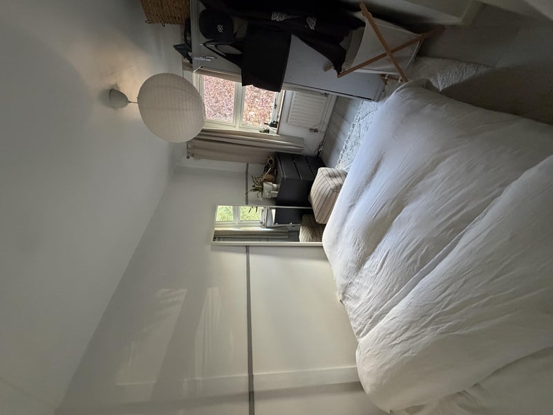 Room Foxley Road in Greater London
