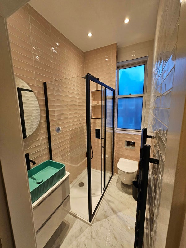 Flat Restalrig Road South in City of Edinburgh