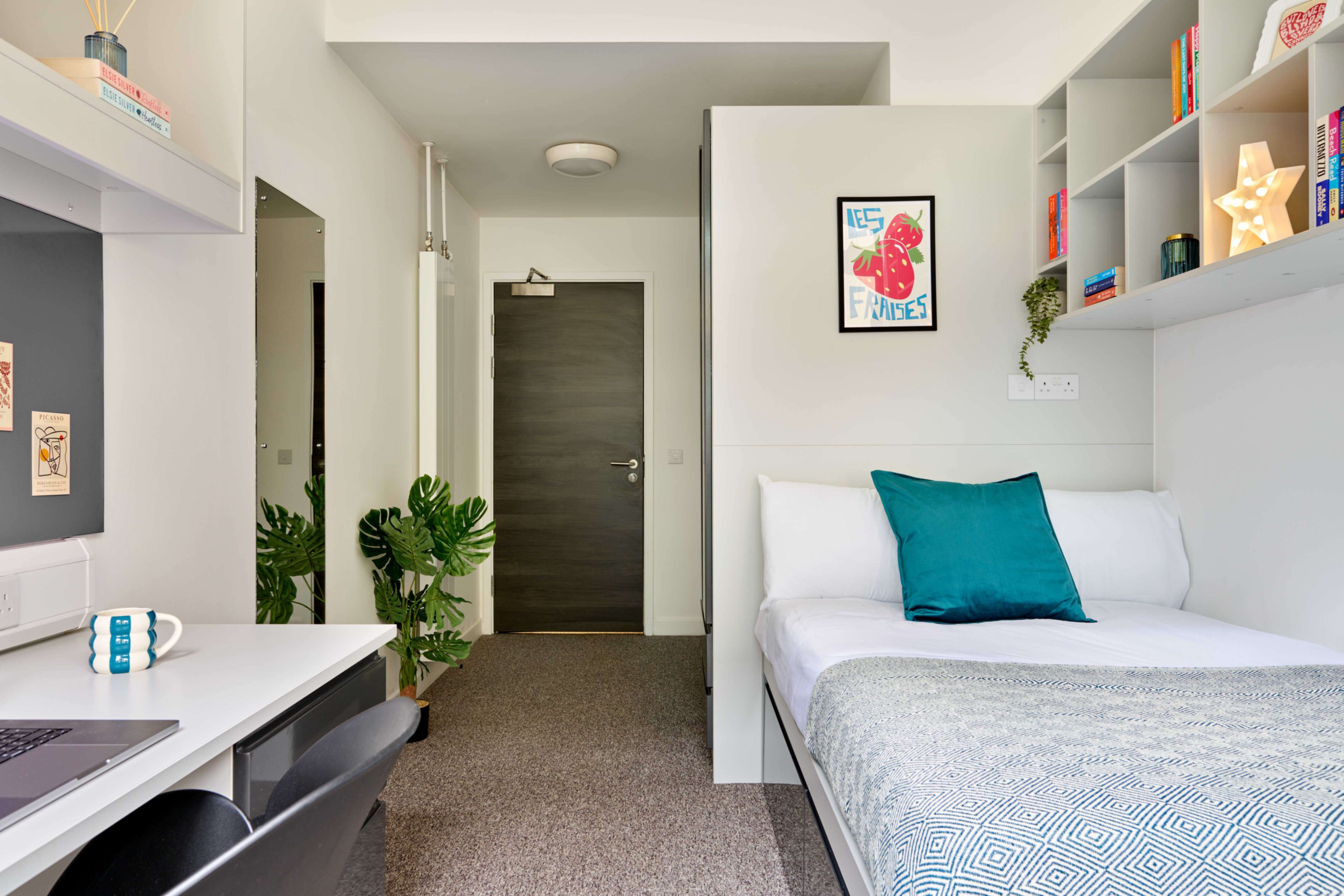 Room La Belle Allee in Glasgow