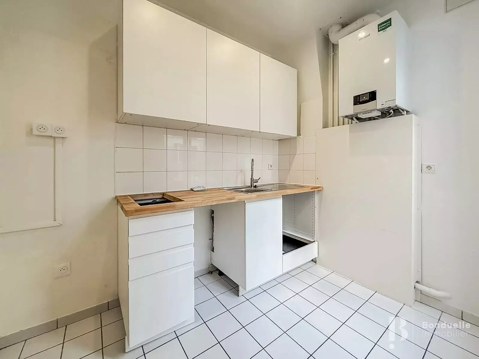 Flat Avenue Charles de Gaulle in Neuilly-sur-Seine