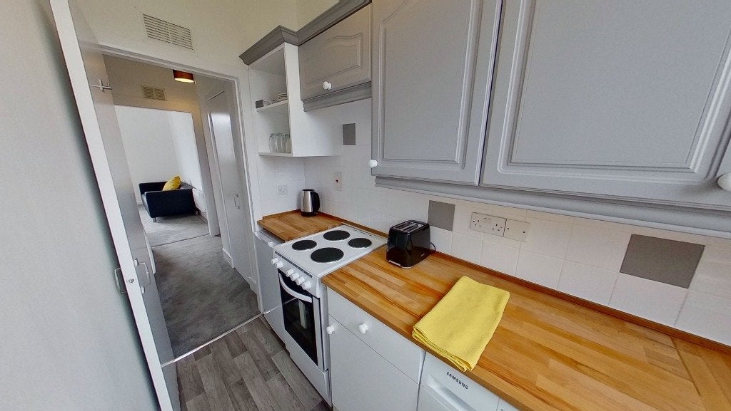 Flat Northfield Place in Aberdeen City