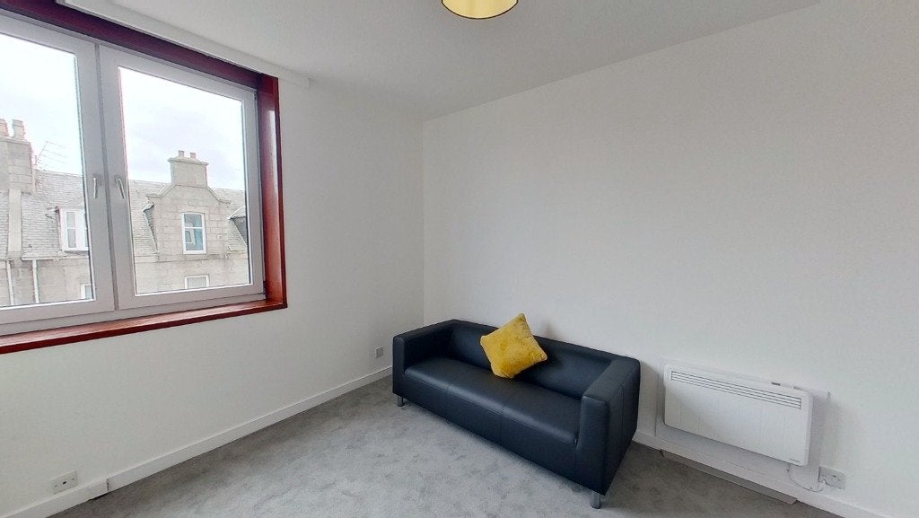Flat Northfield Place in Aberdeen City
