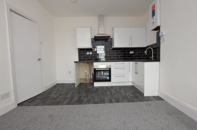 Flat Mesnes Park Terrace in Wigan